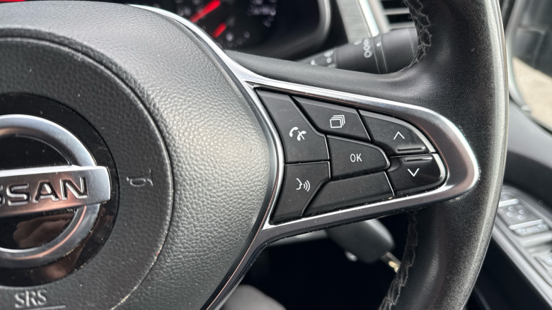 Nissan Primastar 30 L2 Diesel 2.0 dCi 110ps H1 Tekna Van